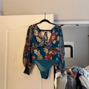 Floral Long Sleeve V-Neck Bodysuit